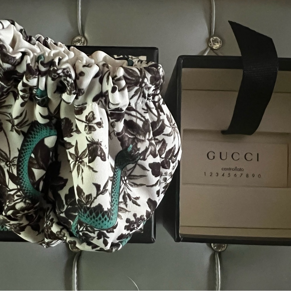 Gucci Sterling Silver Garden Ring Tiger Blue Enamel Buckle Band Ring with box - Picture 2 of 3